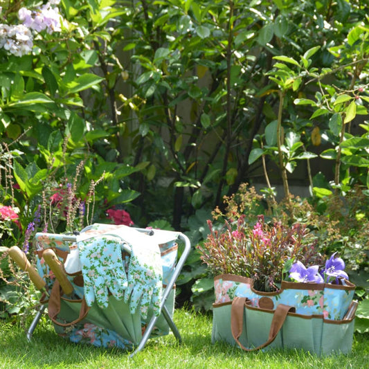 Esschert Design Garden Tool Stool Rose Print - Thomas 'Cocky' Hunter