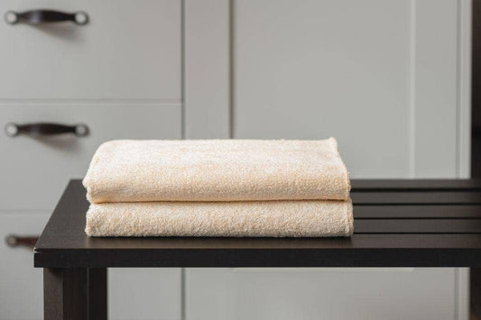 Double Bath Towel - Rust Cream - Thomas 'Cocky' Hunter